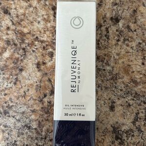 MONAT Rejuveniqe Oil intensive
